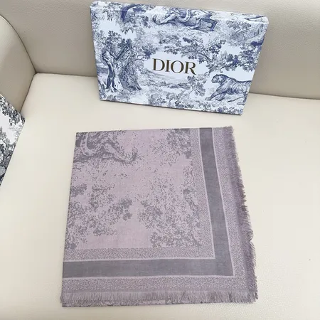 スーパーコピー ディオール マフラー