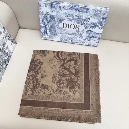 スーパーコピー ディオール マフラー