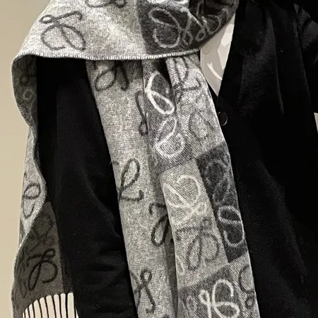 スーパーコピー ロエベ マフラー