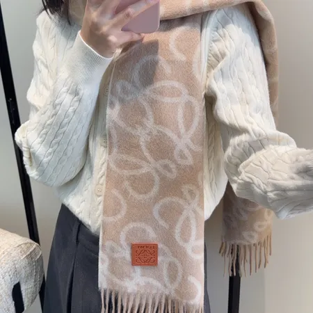 スーパーコピー ロエベ マフラー