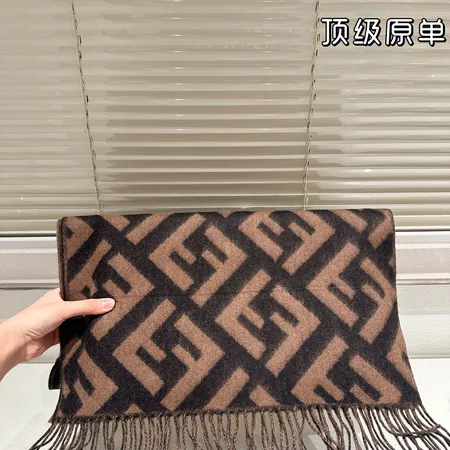 スーパーコピー フェンディ マフラー