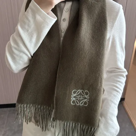 スーパーコピー ロエベ マフラー