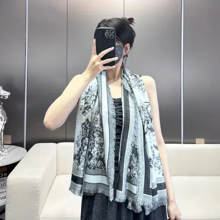 スーパーコピー ディオール マフラー