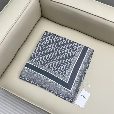 スーパーコピー ディオール マフラー