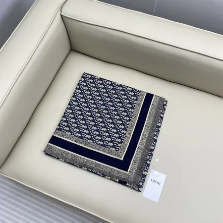 スーパーコピー ディオール マフラー