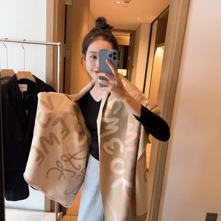 スーパーコピー ロエベ マフラー