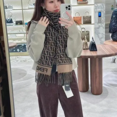 スーパーコピー フェンディ マフラー