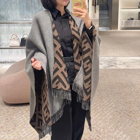 スーパーコピー フェンディ マフラー