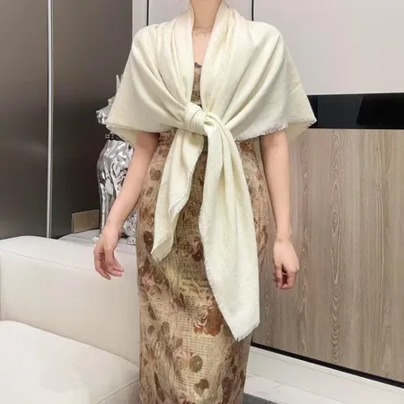 スーパーコピー ディオール マフラー