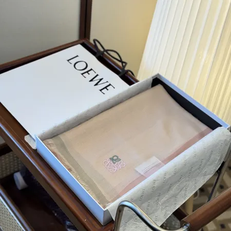 スーパーコピー ロエベ マフラー