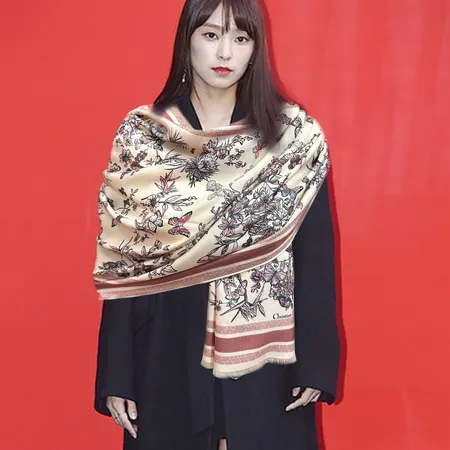 スーパーコピー ディオール マフラー