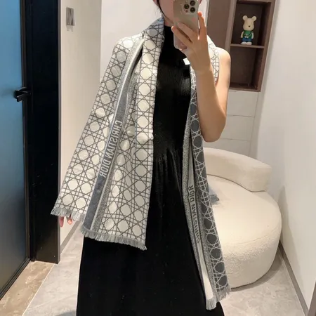 スーパーコピー ディオール マフラー