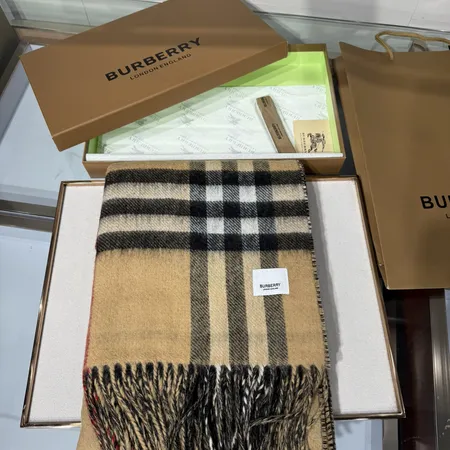 スーパーコピー バーバリー ス マフラー