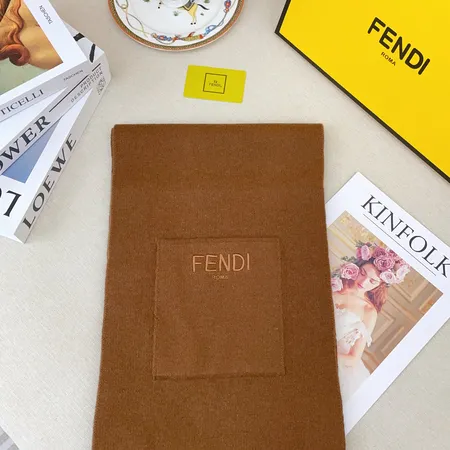 スーパーコピー フェンディ マフラー