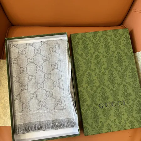 スーパーコピー グッチ マフラー