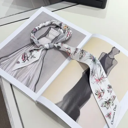 スーパーコピー ディオール マフラー