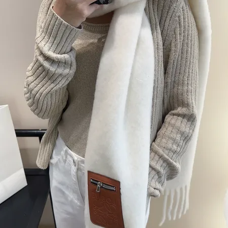 スーパーコピー ロエベ マフラー