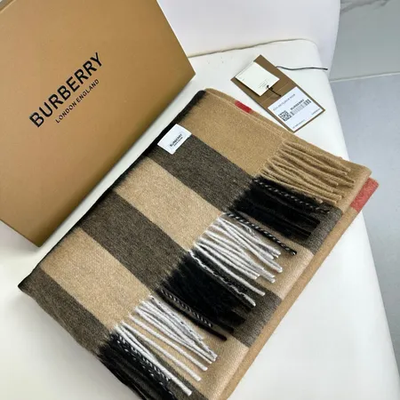 スーパーコピー バーバリー ス マフラー