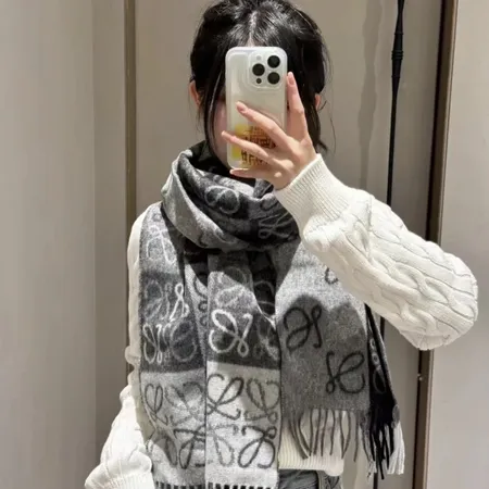 スーパーコピー ロエベ マフラー