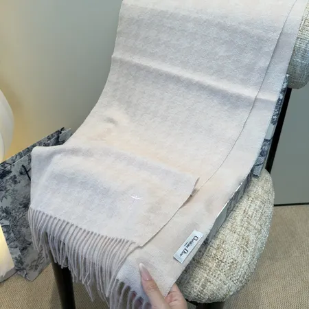 スーパーコピー ディオール マフラー