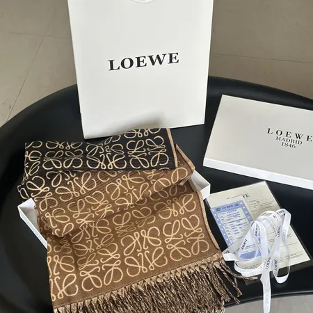 スーパーコピー ロエベ マフラー