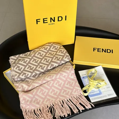 スーパーコピー フェンディ マフラー