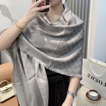 スーパーコピー グッチ マフラー