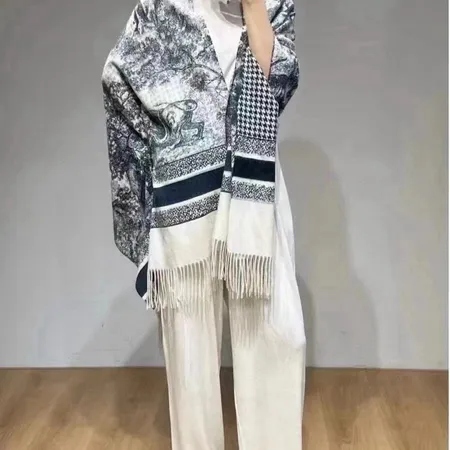 スーパーコピー ディオール マフラー