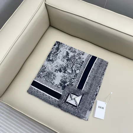 スーパーコピー ディオール マフラー