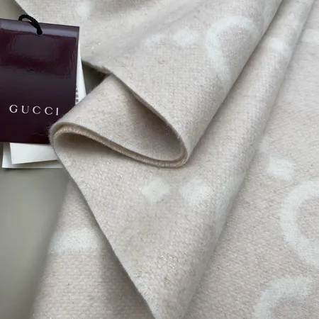 スーパーコピー グッチ マフラー