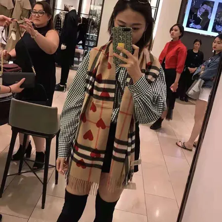 スーパーコピー バーバリー ス マフラー