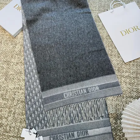 スーパーコピー ディオール マフラー