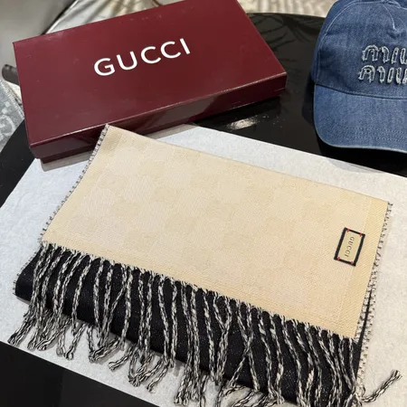 スーパーコピー グッチ マフラー