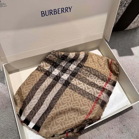 スーパーコピー バーバリー ス マフラー