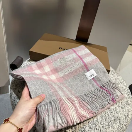 スーパーコピー バーバリー ス マフラー