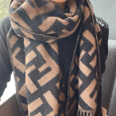 スーパーコピー フェンディ マフラー