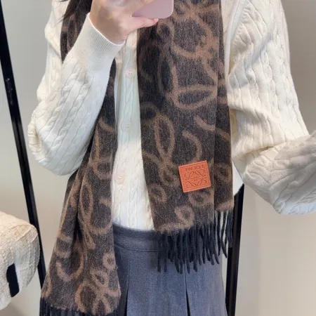 スーパーコピー ロエベ マフラー