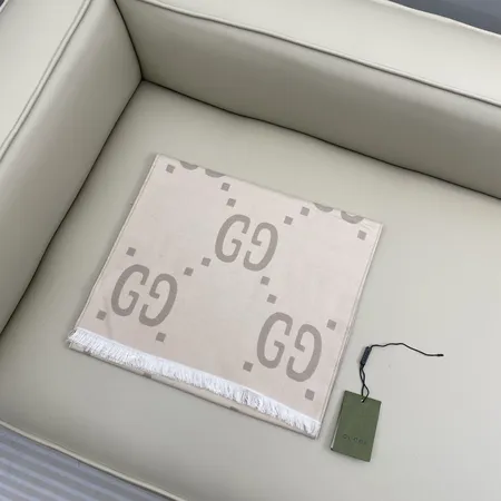 スーパーコピー グッチ マフラー