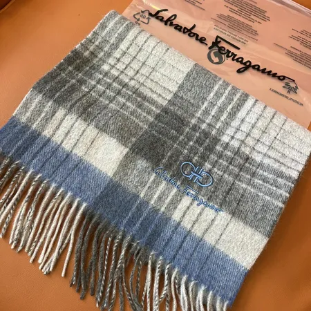 スーパーコピー ジバンシィ マフラー