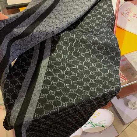 スーパーコピー グッチ マフラー