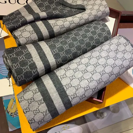 スーパーコピー グッチ マフラー