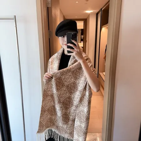 スーパーコピー ロエベ マフラー