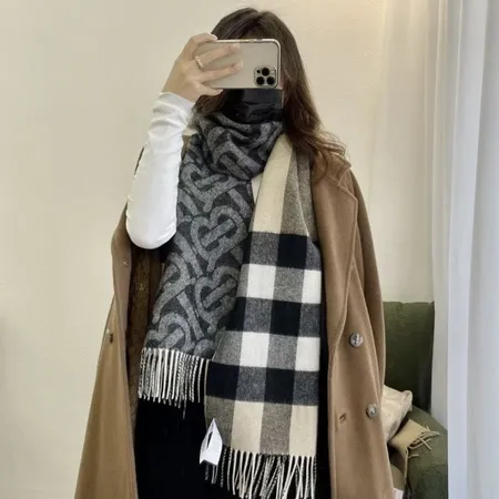 スーパーコピー バーバリー ス マフラー