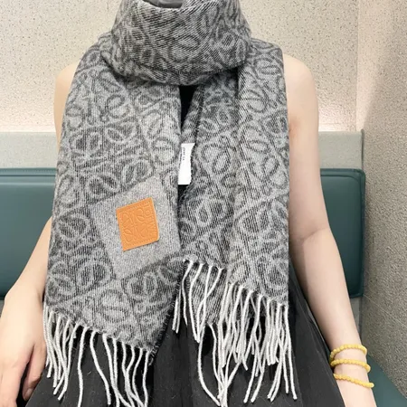 スーパーコピー ロエベ マフラー