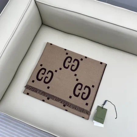 スーパーコピー グッチ マフラー