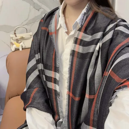 スーパーコピー バーバリー ス マフラー