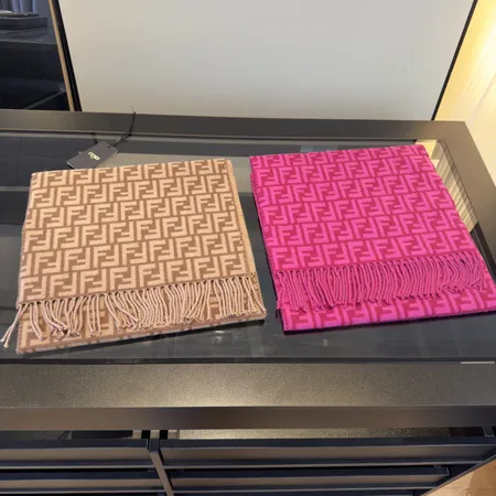 スーパーコピー フェンディ マフラー