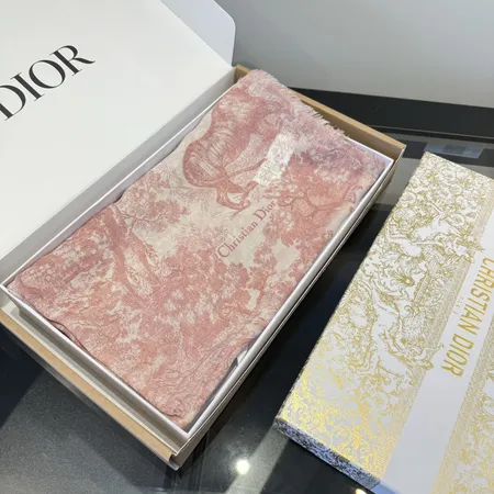  スーパーコピー ディオール マフラー