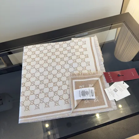 スーパーコピー グッチ マフラー