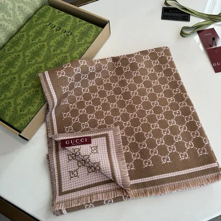 スーパーコピー グッチ マフラー